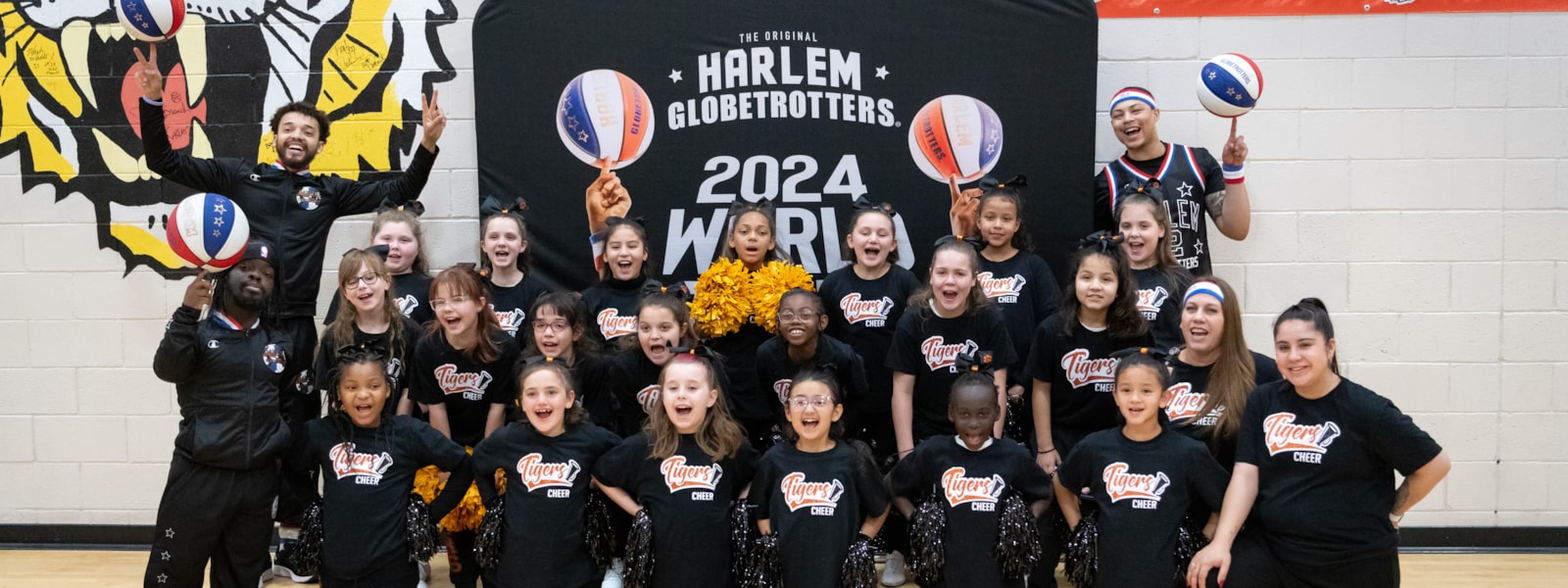 The cheerleaders and the Harlem Globetrotters
