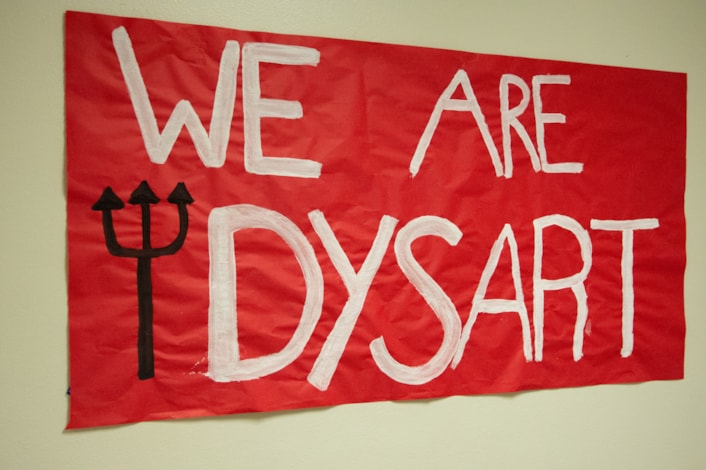we are dysart sign