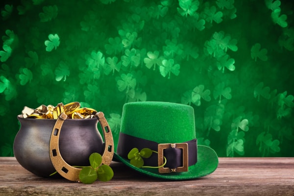 St Patrick's Hat & Pot of Gold